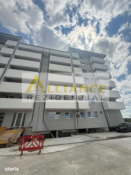 Apartament cu 3 camere decomandat în Metalurgiei