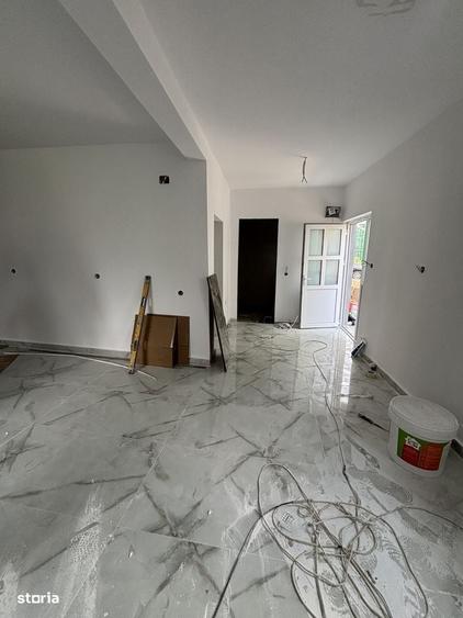 Casă cu 4 camere cu Teren 200 Mp în Central