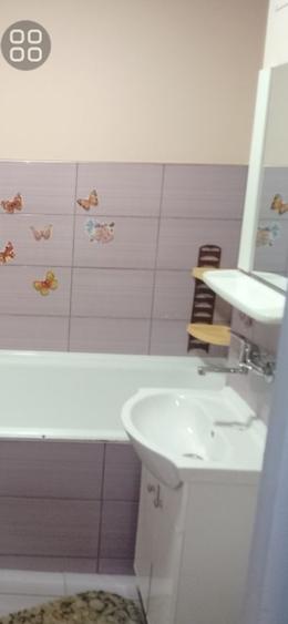 Apartament cu 2 camere decomandat în Craiter