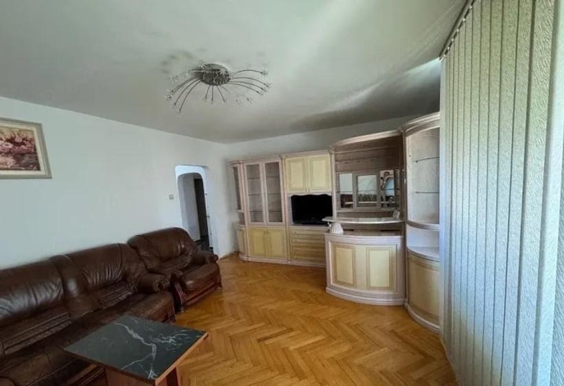Închiriere Apartament 3 camere la Brancoveanu la 5 min de metrou - 1