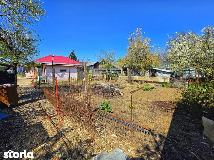 Casă cu 4 camere cu Teren 685 Mp în Mănești