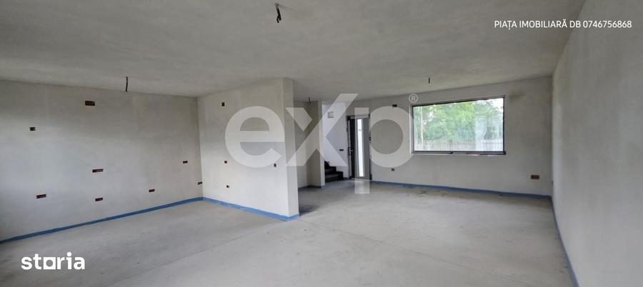 Casă cu 5 camere cu Teren 350 Mp în Ulmi