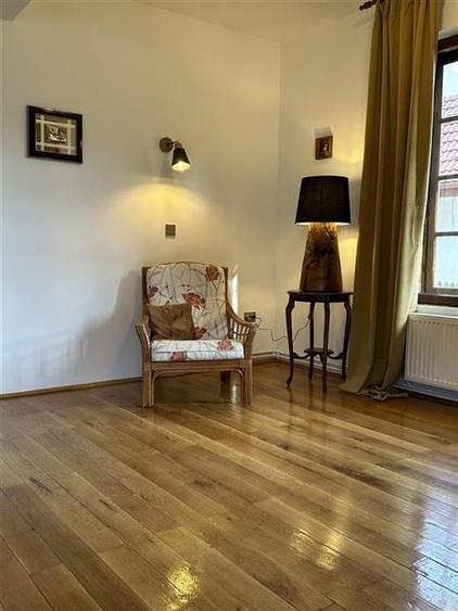 Casă individuală cu 4 camere cu Teren 600 Mp în Central