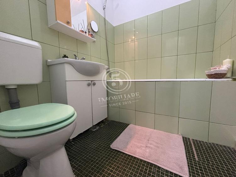 Garsonieră semidecomandată în Titan