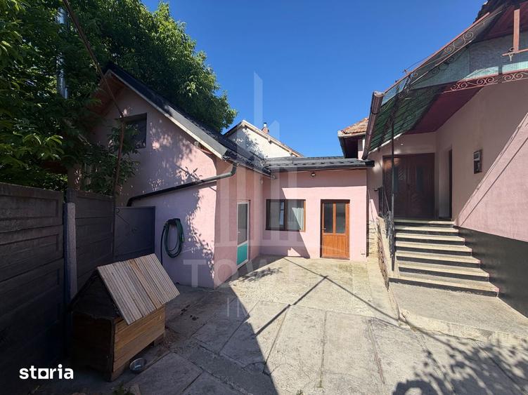 Casă cu 3 camere cu Canalizare în Rășinari