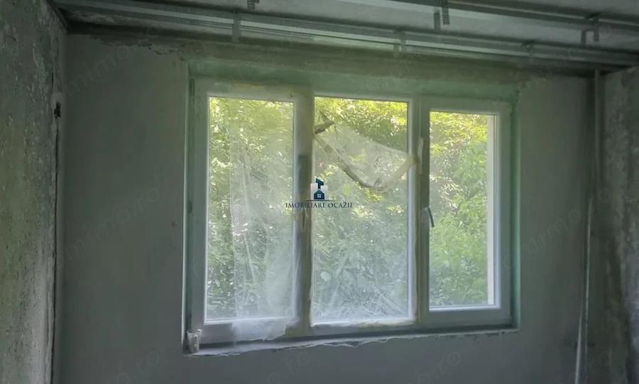 Apartament cu 4 camere decomandat în Giurgiului