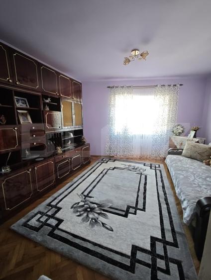 Casă individuală cu 3 camere cu Canalizare în Cristian