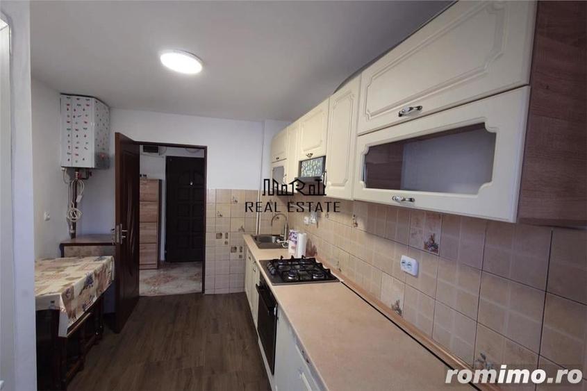 Apartament cu 3 camere în Criș