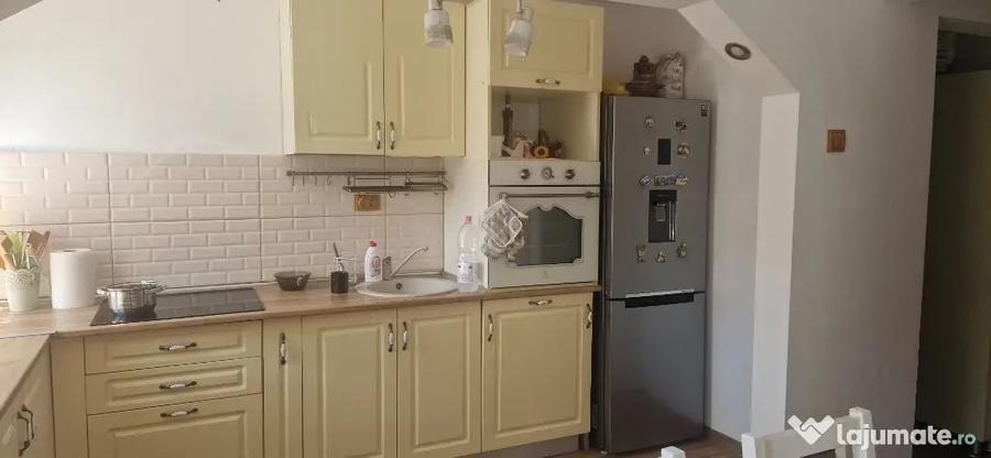 Apartament cu 3 camere în Central