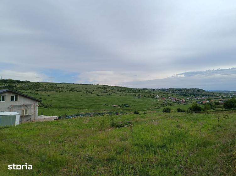 Teren de 1212 mp, în Aroneanu
