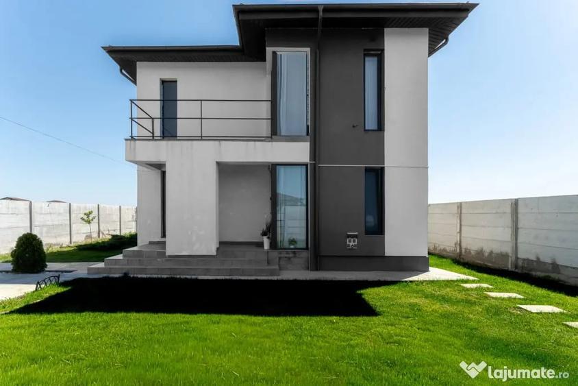 Casă cu 4 camere cu Teren 463 Mp în Dragomirești-Vale