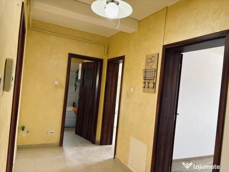 Apartament cu 2 camere decomandat, mobilat în Frumoasa