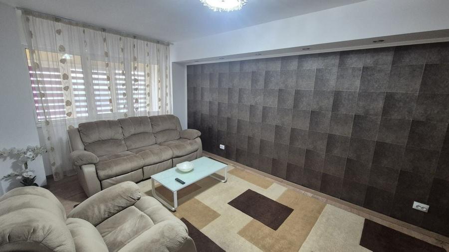 Apartament cu 3 camere decomandat în Pantelimon