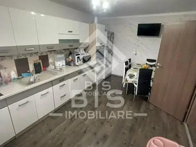 Apartament cu 4 camere decomandat în Exterior Est