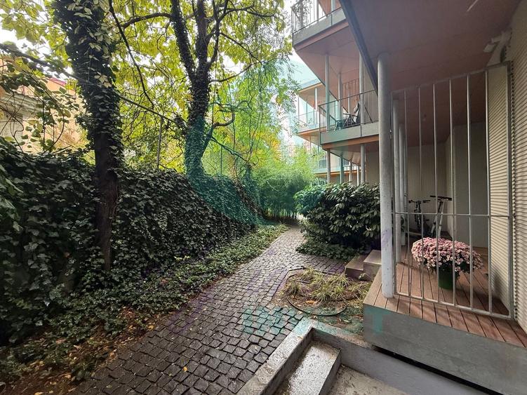 Apartament cu 2 camere semidecomandat, mobilat în Ștefan cel Mare