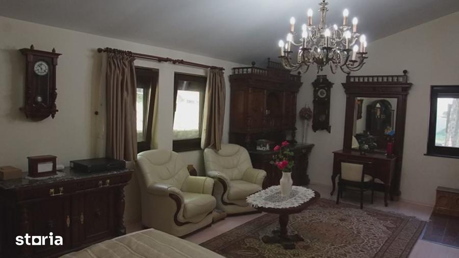 Casă cu 4 camere cu Teren 16500 Mp în Șotrile