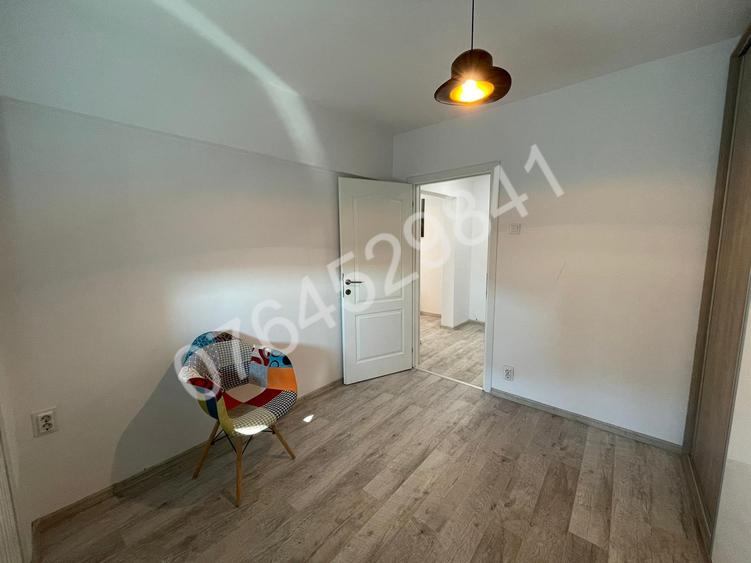 Apartament cu 3 camere semidecomandat în Iancului