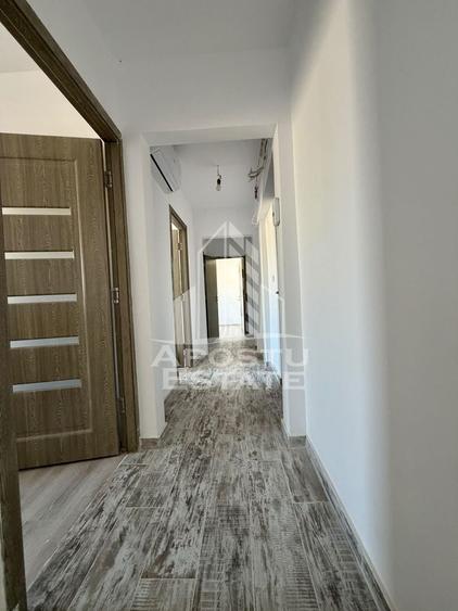 Apartament cu 3 camere decomandat în Șagului