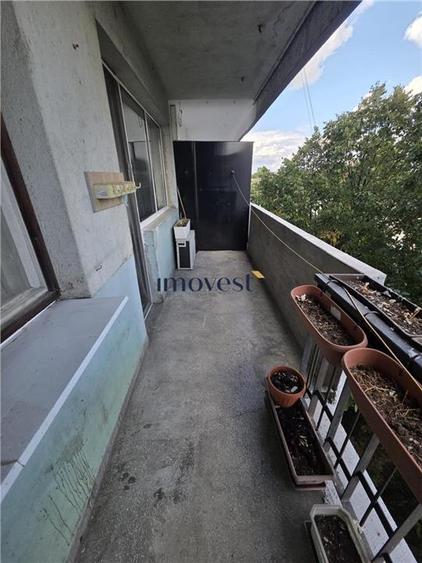 Apartament cu 3 camere decomandat în Cloșca