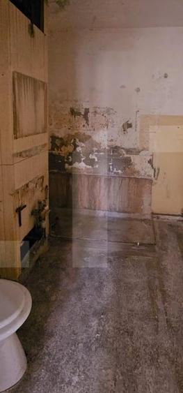 Apartament cu 3 camere decomandat în Simeria