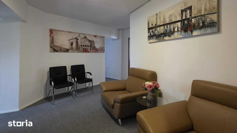 Apartament cu 4 camere decomandat în Centrul Istoric