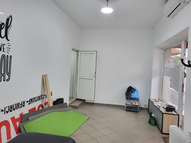 Spațiu comercial, de 30 mp, în Central