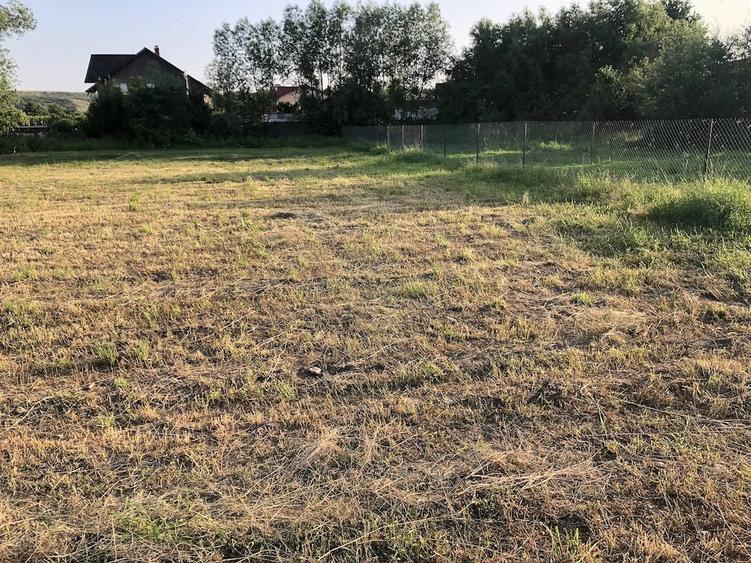 Teren de 1500 mp, în Baia
