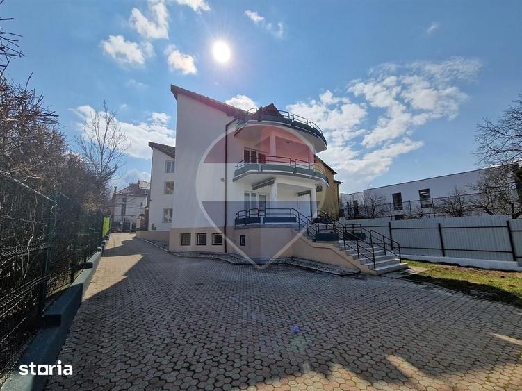 Casă cu Teren 700 Mp în Zorilor