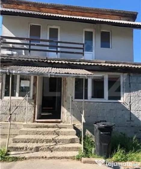 Casă cu 3 camere cu Teren 500 Mp în Industrială