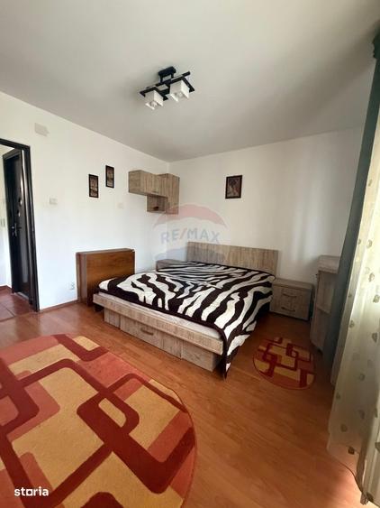 Apartament cu 2 camere decomandat, mobilat în Rovine