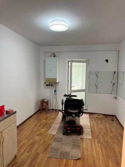 Apartament cu 3 camere decomandat în Nord