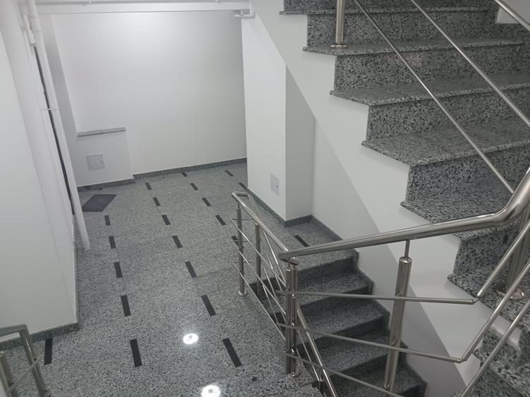 Apartament cu 3 camere decomandat în Chitila