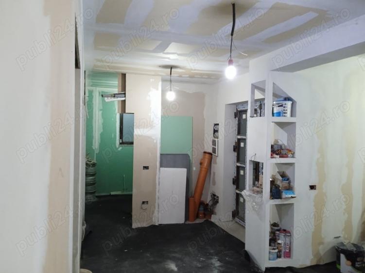Casă cu 6 camere în Mihai Vodă