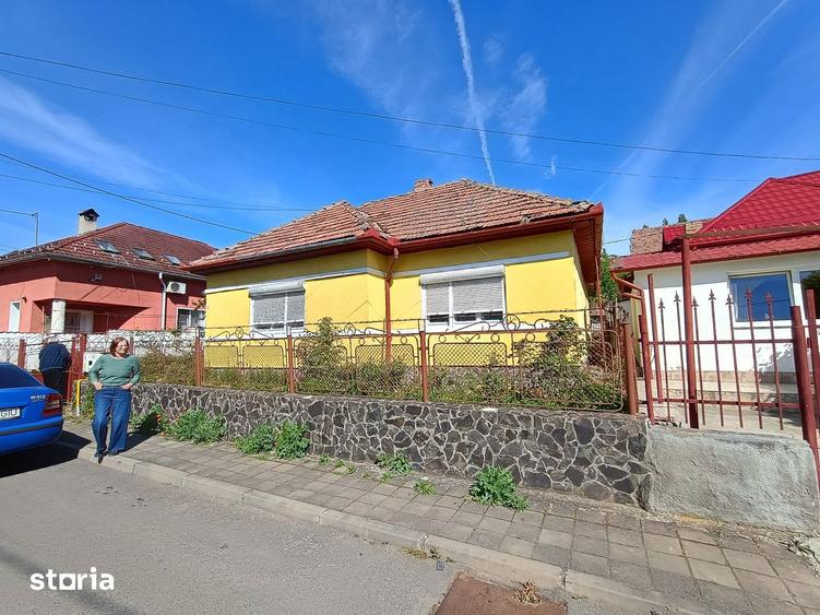 Casa cu 2 camere centrala / str. Liliacului - 10