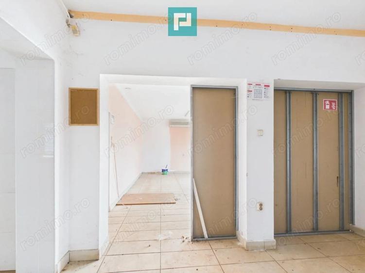 Casă cu 6 camere cu Teren 1556 Mp în Șiria