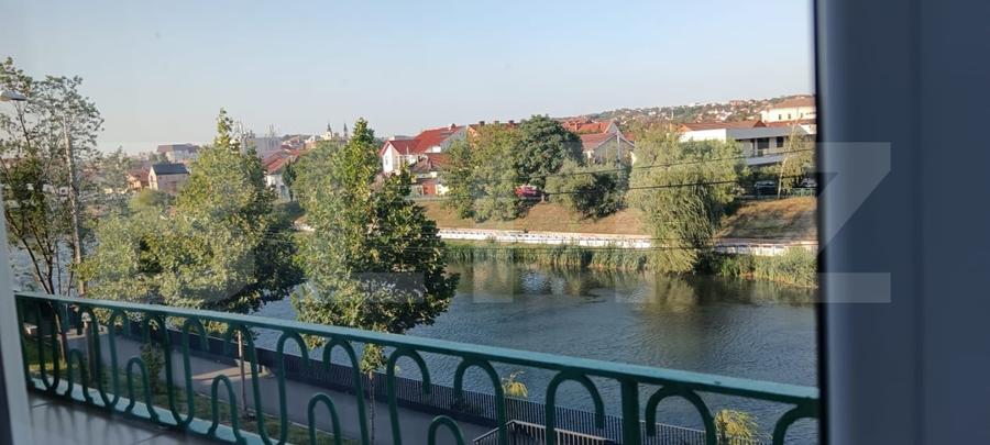 Garsonieră decomandată, mobilată în Central