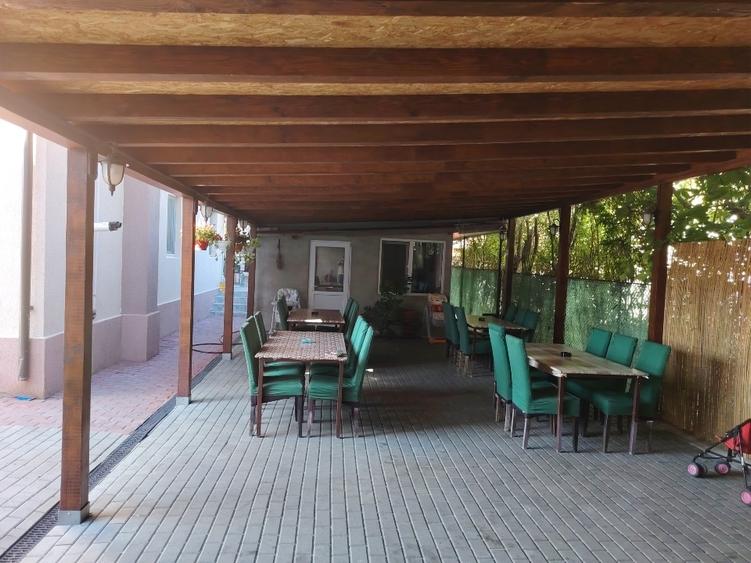 Casă individuală cu 5 camere cu Canalizare în Central