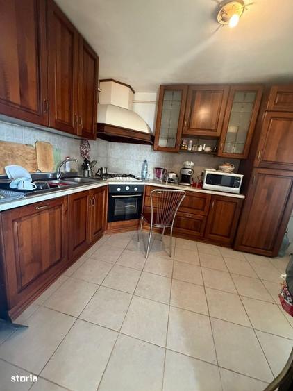 Apartament cu 2 camere decomandat în 9 Mai