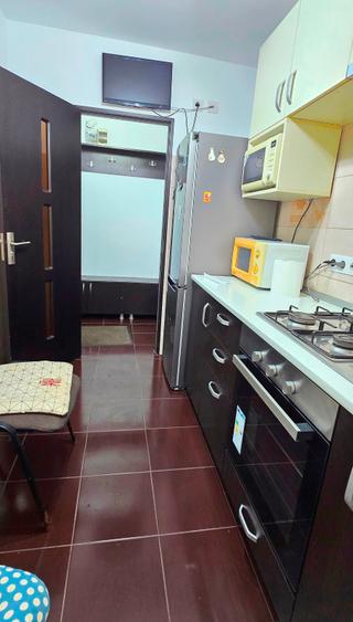Apartament cu 2 camere semidecomandat în Dacia