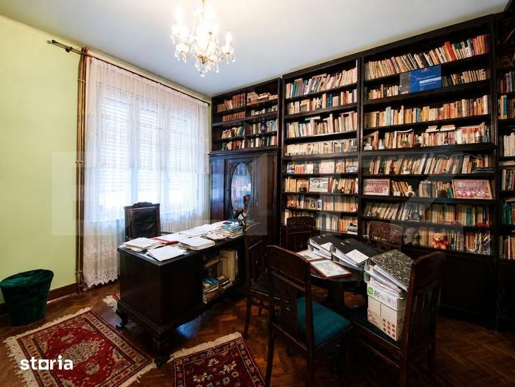 Casă cu 6 camere cu Teren 230 Mp în Central