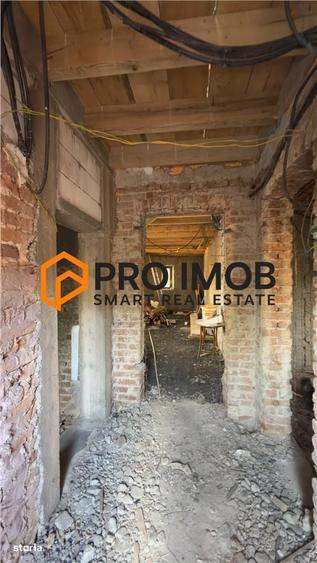 Casă cu 4 camere decomandat în Băceni