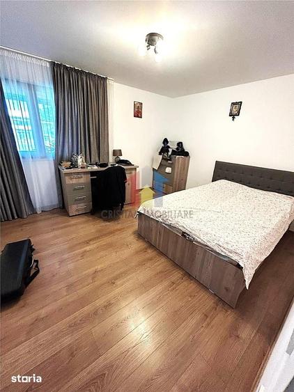 Casă cu 5 camere cu Teren 3789 Mp în Chiscani