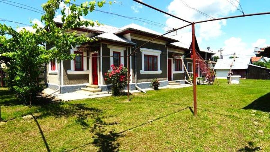 Casă cu 3 camere cu Teren 800 Mp în Teiș