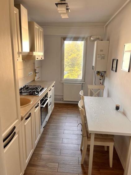 Apartament cu 2 camere decomandat în Tudor