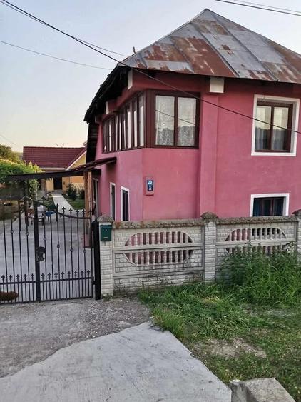 Casă cu 1 camere cu Teren 1500 Mp în Vlăduleni
