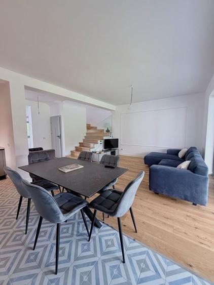 Duplex cu 4 camere cu Canalizare în Moșnița Nouă