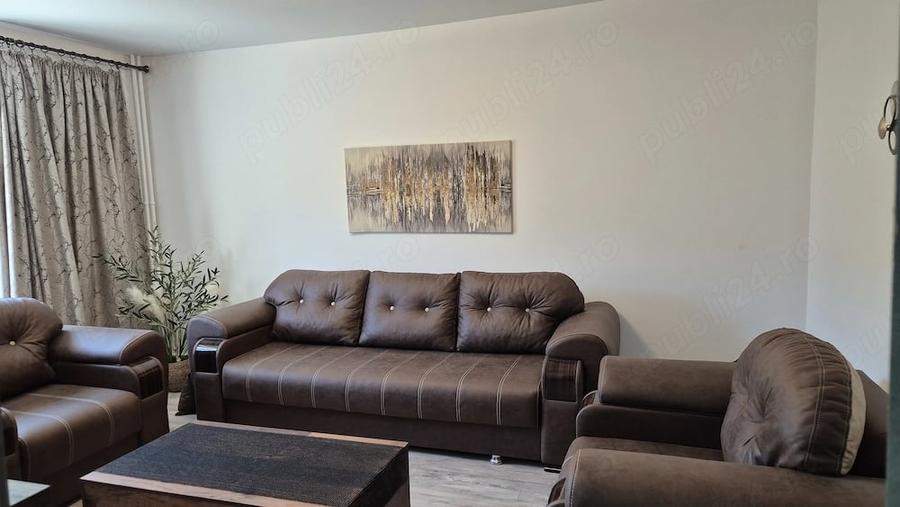 Apartament cu 4 camere decomandat în Central