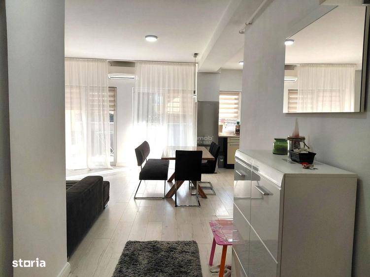 Apartament cu 3 camere decomandat în Ultracentral