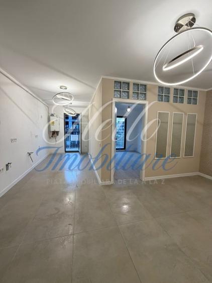 Apartament cu 3 camere semidecomandat în Florești