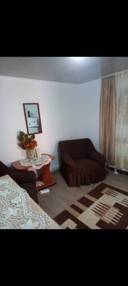 Apartament cu 2 camere semidecomandat în Crâng